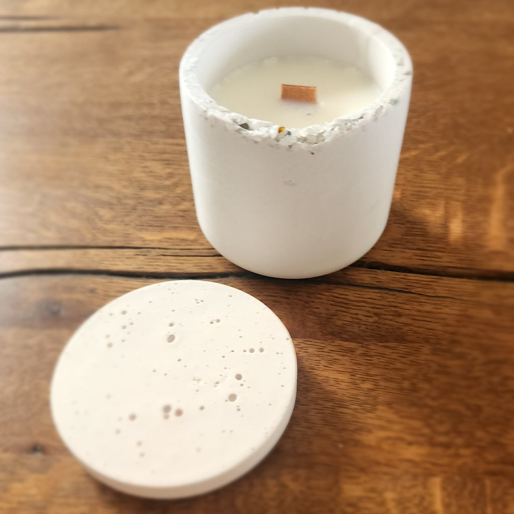 Pot en résine et bougie parfumée  • 11 octobre