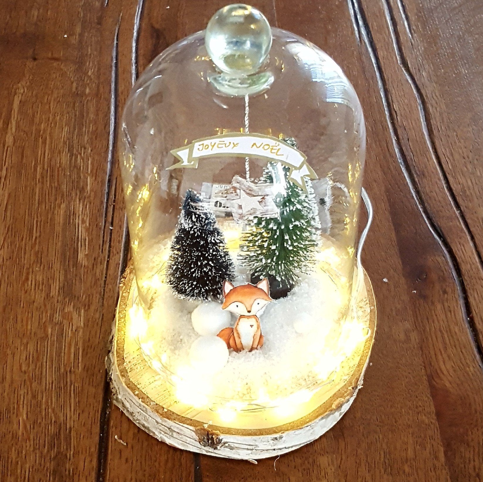 La magie de Noël sous un globe • 03 décembre